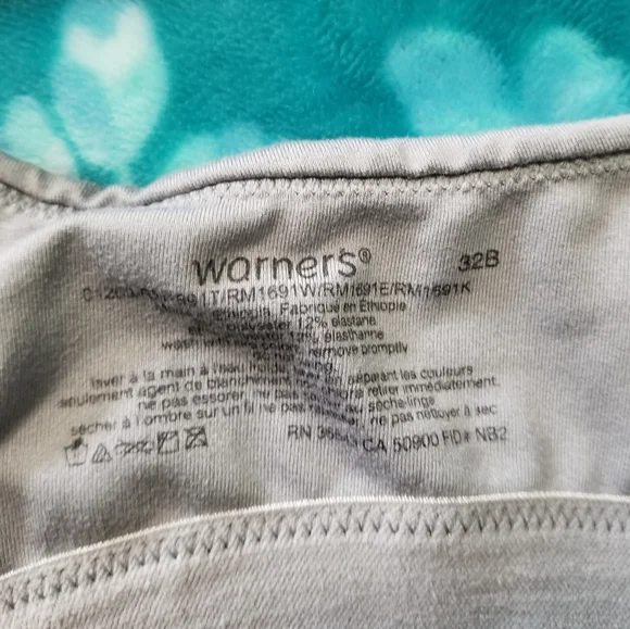 2 Underwire Free Bras - Picture 4 of 4